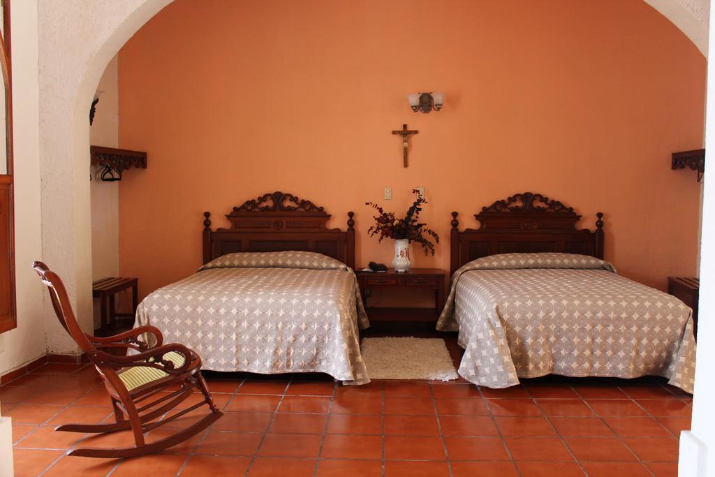 Hotel Posada Dona Lala ตลาโคตาลปัน ภายนอก รูปภาพ